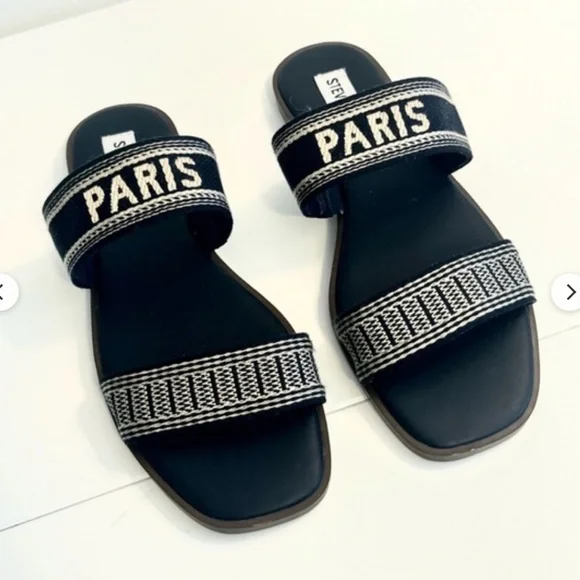 Steve Madden Navy & Cream 'Paris' Two-Strap Slide Sandals - Picture 4 of 4